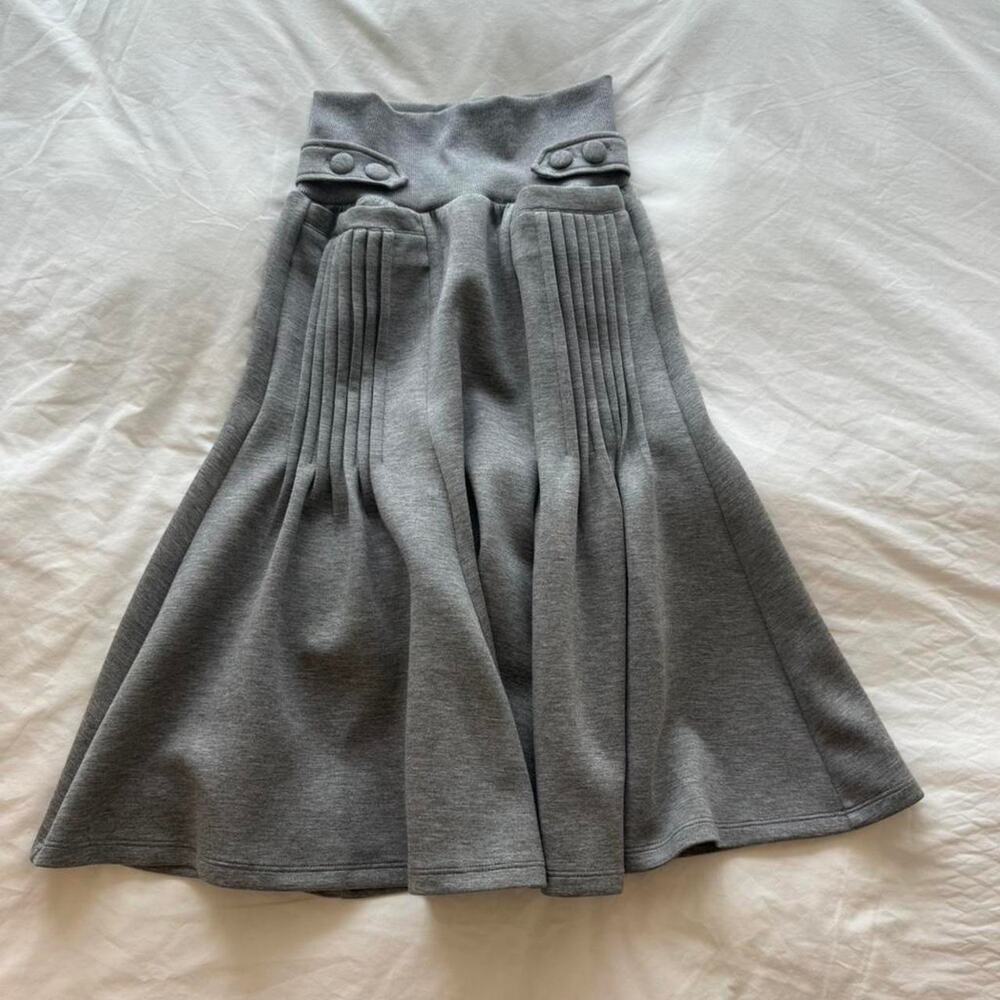 Gray pleated skirt with button detail